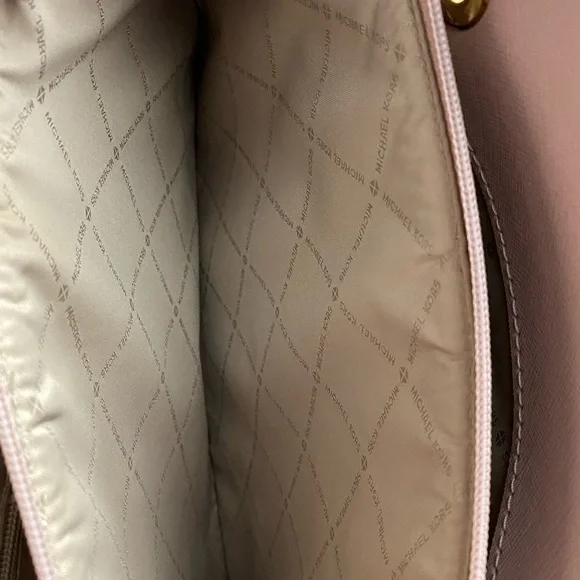 Michael Kors Walsh Medium Multifunction (MF) Saffiano Leather Tote - Pink - Picture 9 of 10